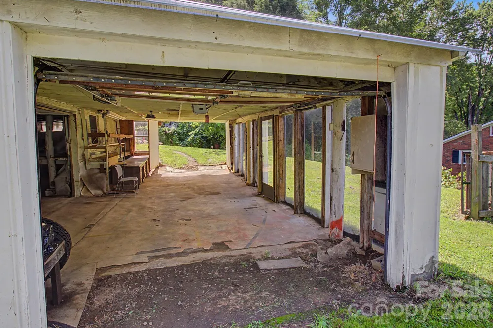 114 Old State Ten Road Black Mountain, NC 28711