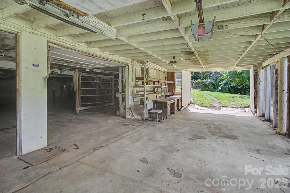 114 Old State Ten Road Black Mountain, NC 28711