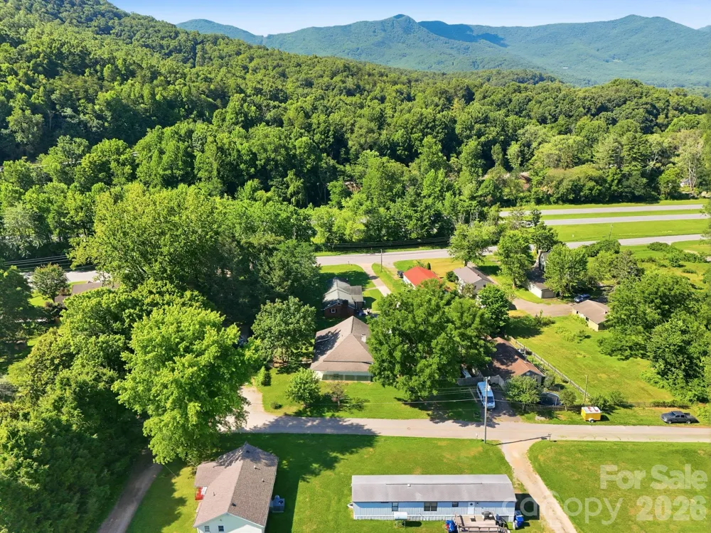 114 Old State Ten Road Black Mountain, NC 28711
