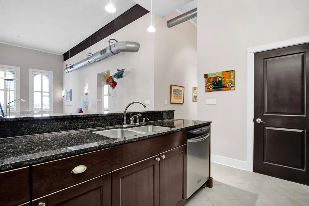 415 Kempner Street Galveston, TX 77550