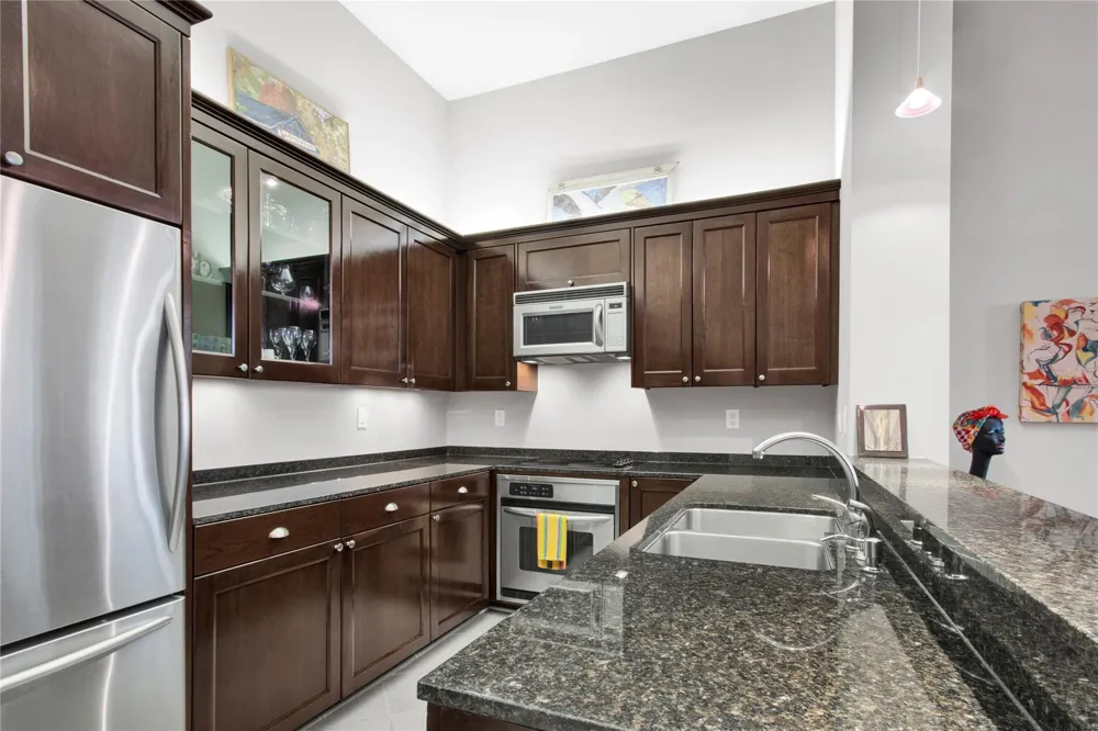 415 Kempner Street Galveston, TX 77550