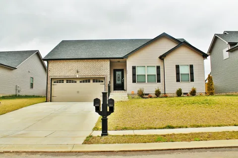 256 Azalea Dr