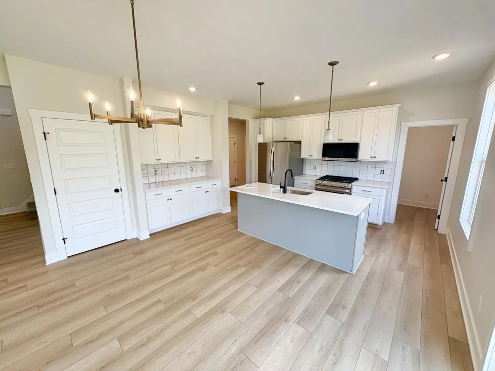 8321 Kettle Oak Drive SE Caledonia Township, MI 49302