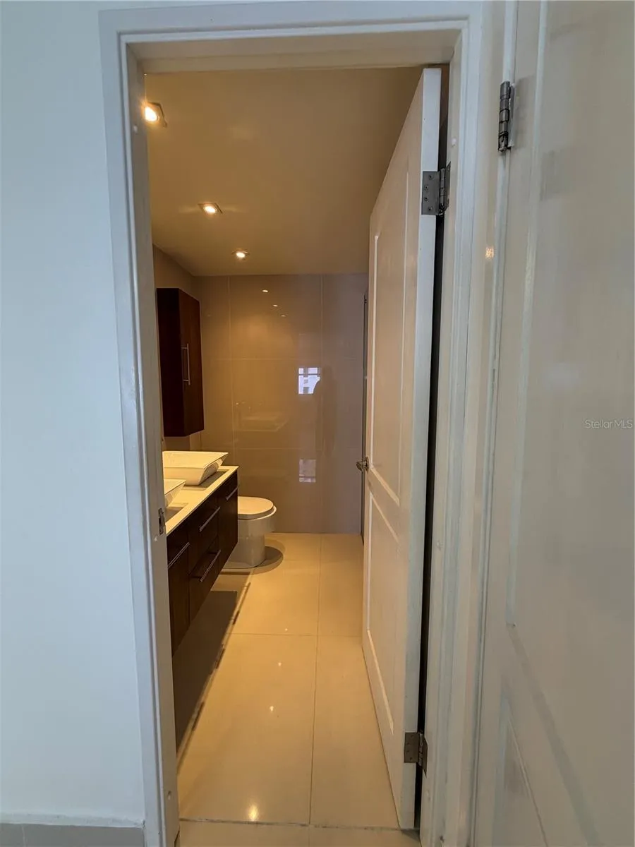 6 CONDOMINIO LAGUNA TERRACE STREET #2C San Juan, PR 00907