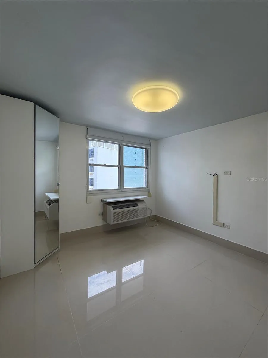 6 CONDOMINIO LAGUNA TERRACE STREET #2C San Juan, PR 00907