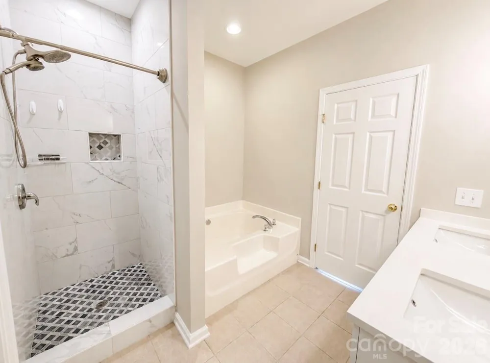 320 Shingleoak Drive Clover, SC 29710