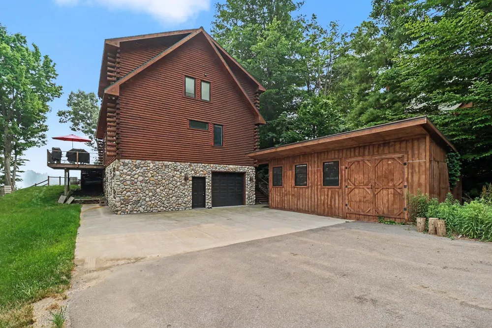 4838 W Nurnberg Road Free Soil, MI 49411