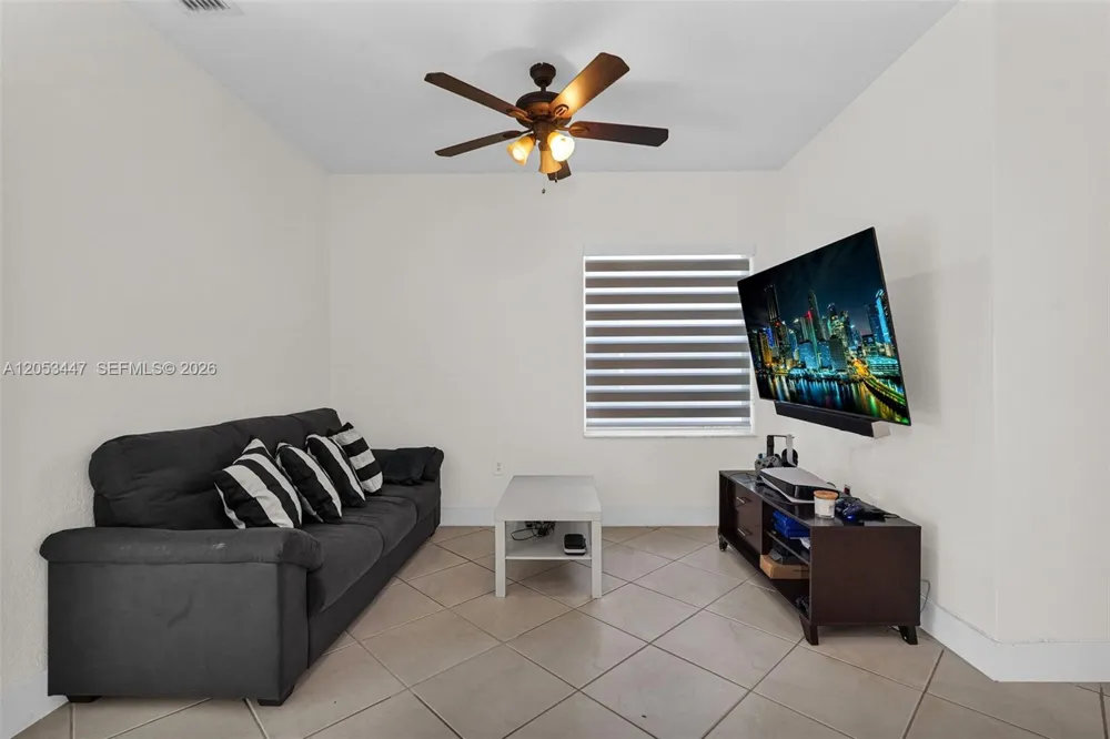 22019 SW 92nd Pl Cutler Bay, FL 33190