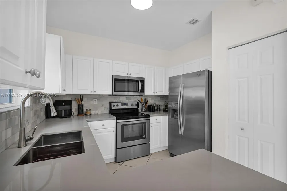 22019 SW 92nd Pl Cutler Bay, FL 33190