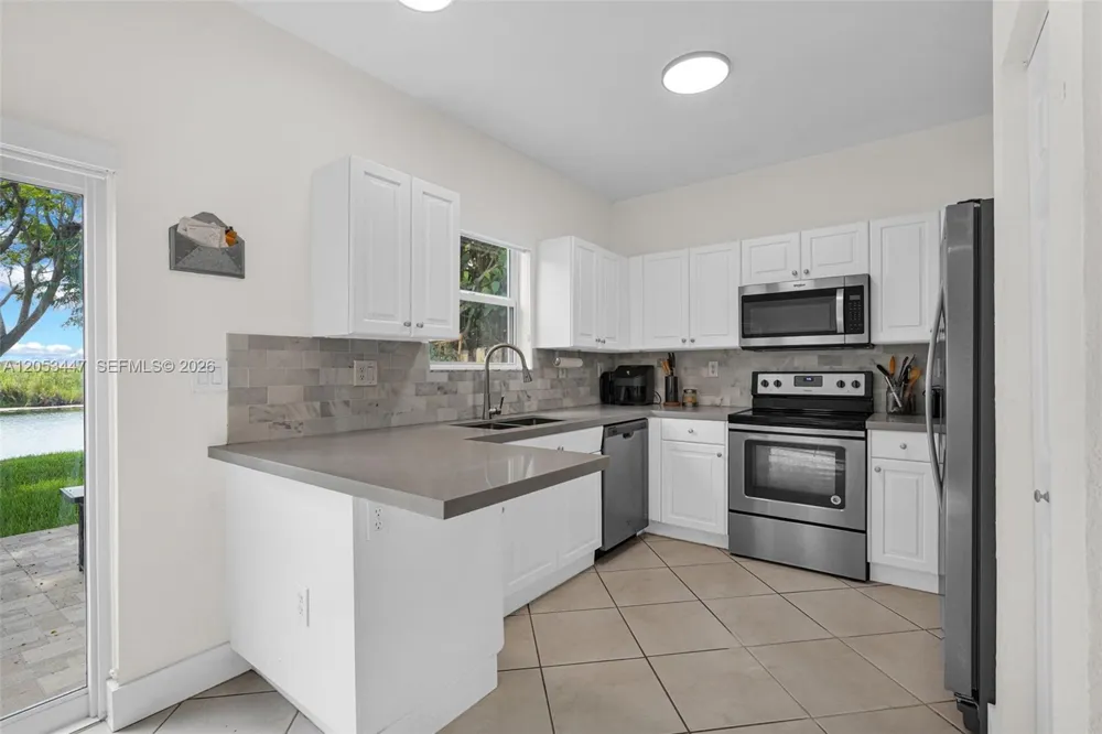 22019 SW 92nd Pl Cutler Bay, FL 33190