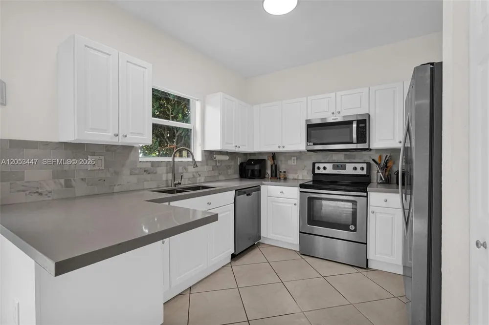 22019 SW 92nd Pl Cutler Bay, FL 33190