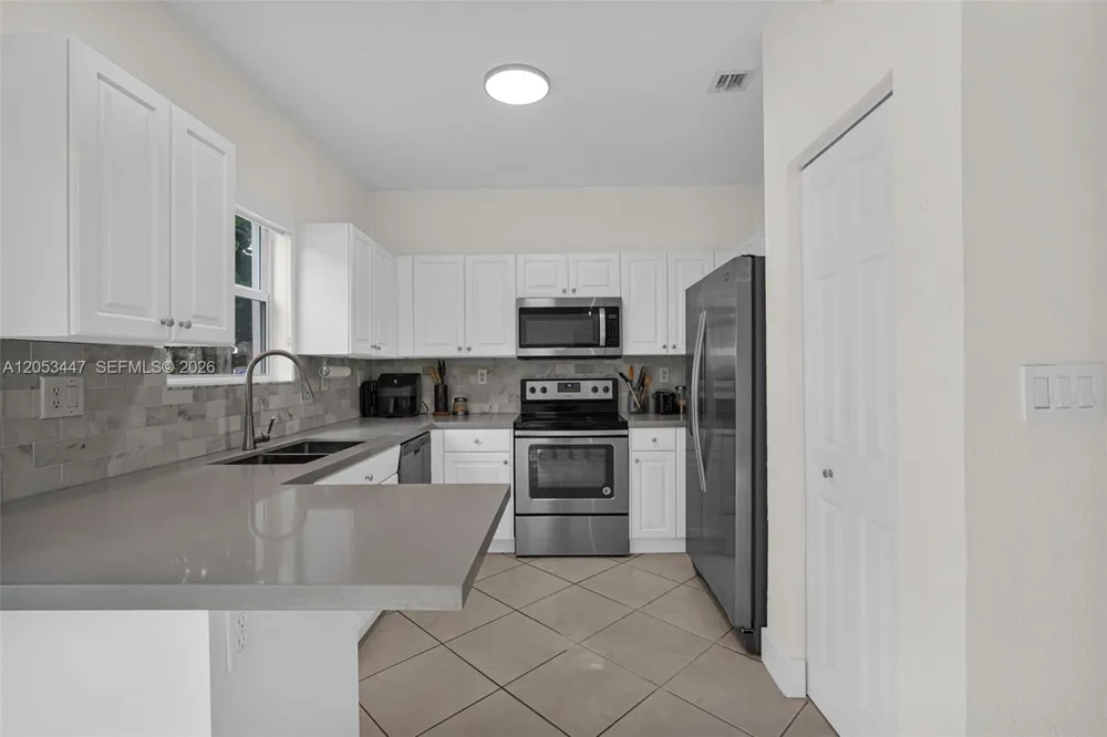 22019 SW 92nd Pl Cutler Bay, FL 33190