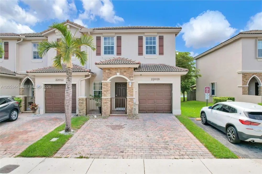 22019 SW 92nd Pl Cutler Bay, FL 33190