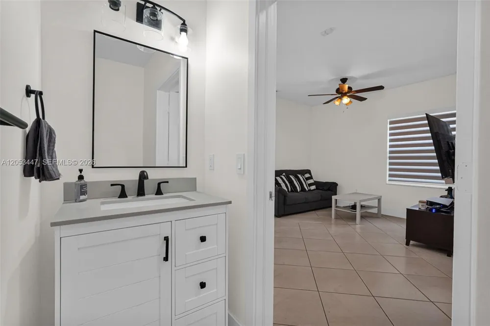 22019 SW 92nd Pl Cutler Bay, FL 33190