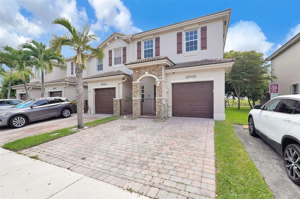 22019 SW 92nd Pl Cutler Bay, FL 33190