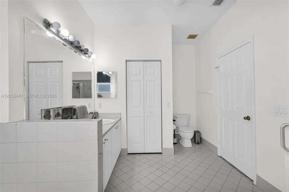 22019 SW 92nd Pl Cutler Bay, FL 33190