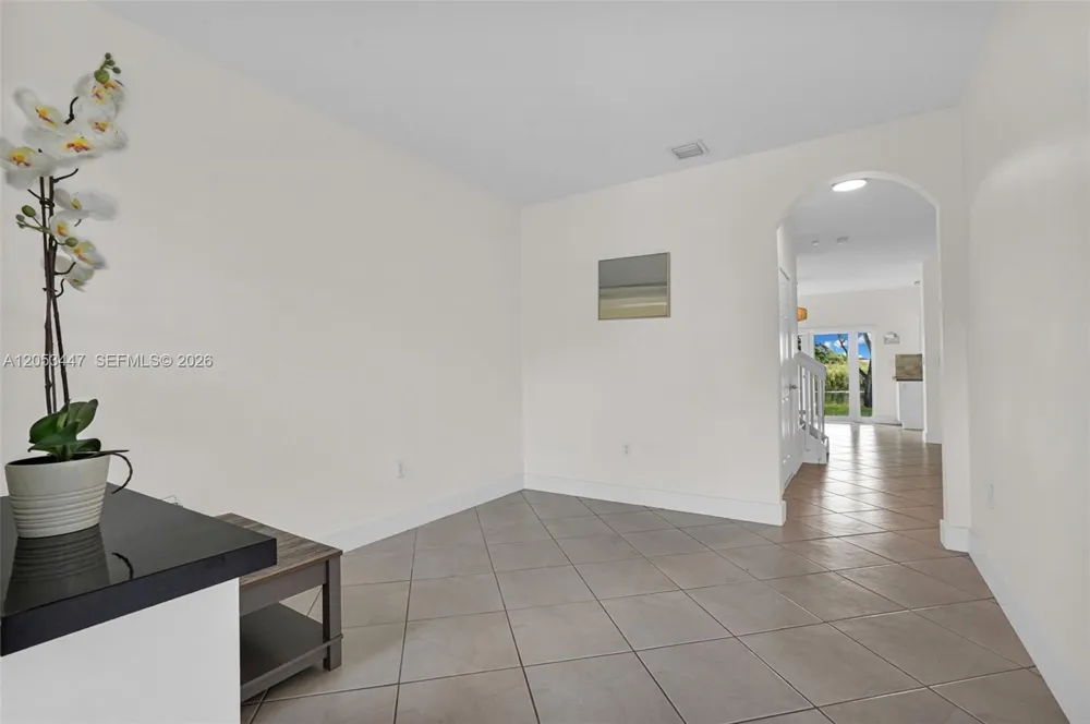 22019 SW 92nd Pl Cutler Bay, FL 33190