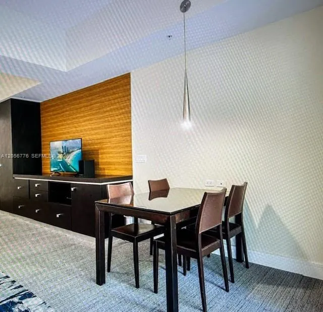 5300 NW 87th Ave #1004 Doral, FL 33178