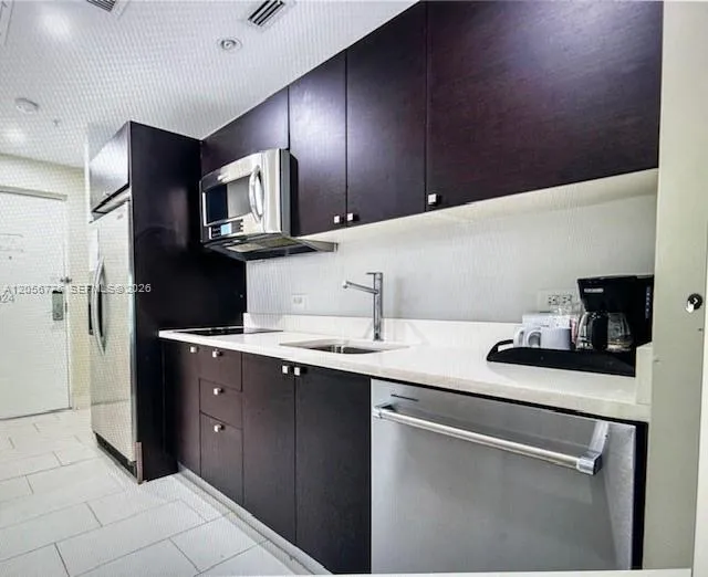 5300 NW 87th Ave #1004 Doral, FL 33178