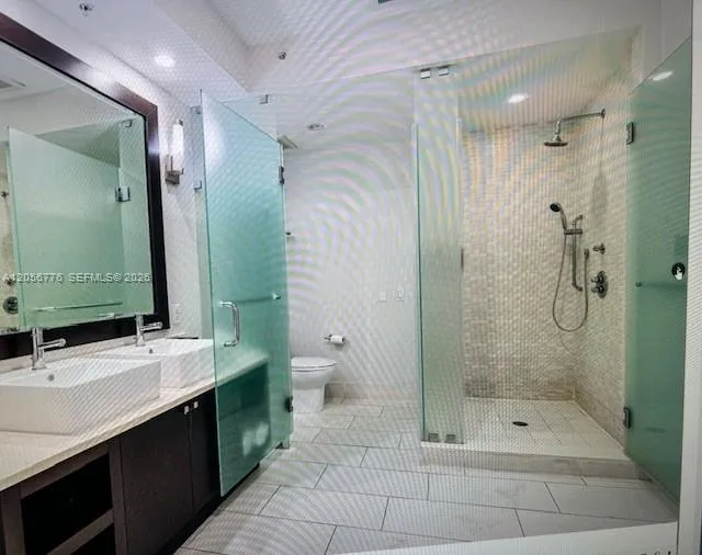 5300 NW 87th Ave #1004 Doral, FL 33178