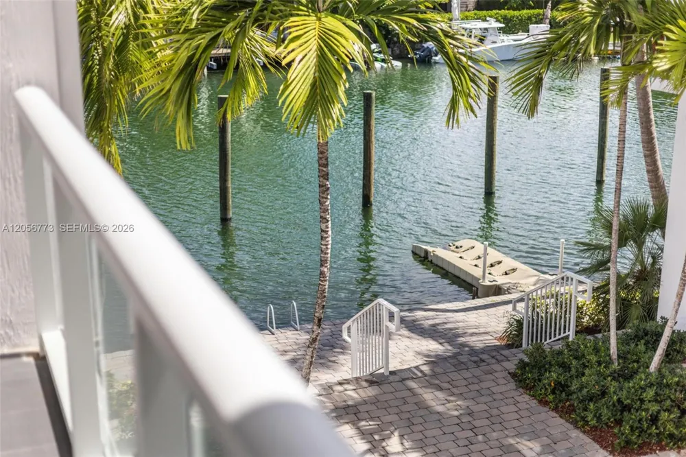 1975 Calais Dr #7 Miami Beach, FL 33141