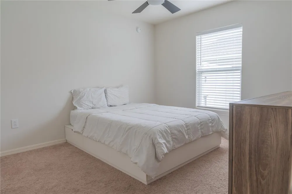 909 MONTGOMERY LANE Polk City, FL 33868