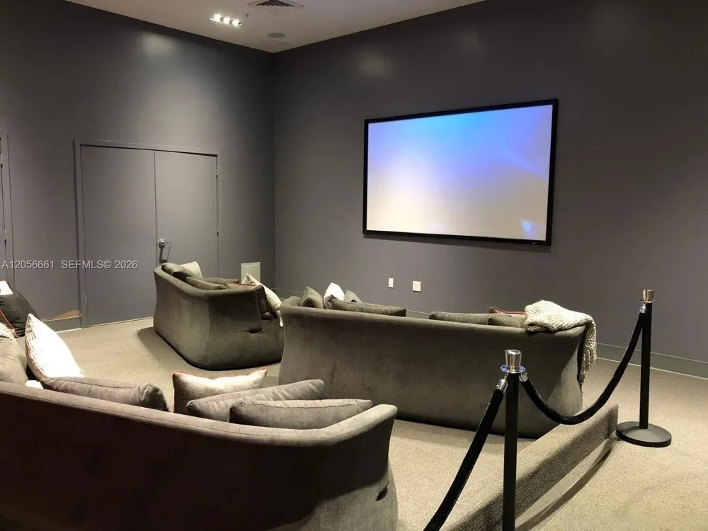 1600 NE 1st Ave #1502 Miami, FL 33132