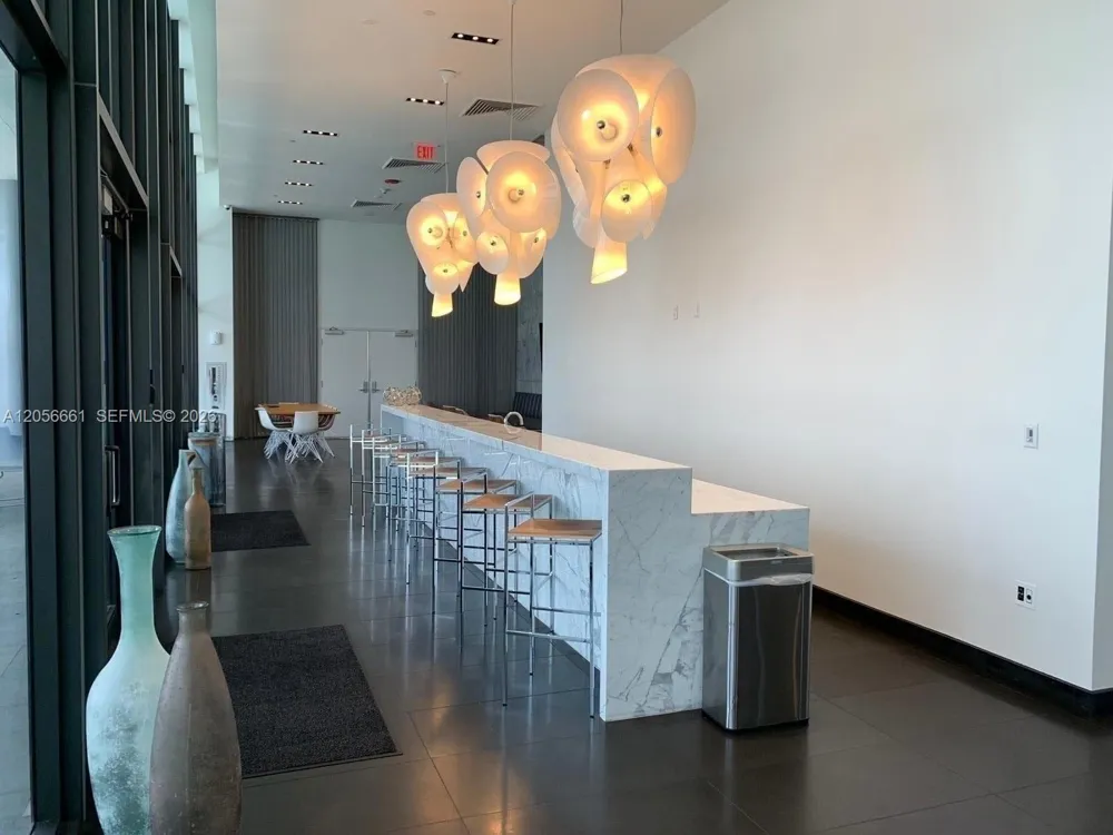 1600 NE 1st Ave #1502 Miami, FL 33132