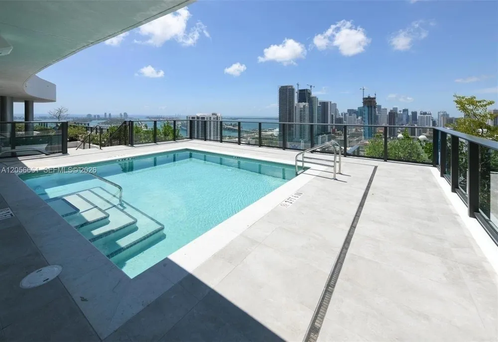 1600 NE 1st Ave #1502 Miami, FL 33132