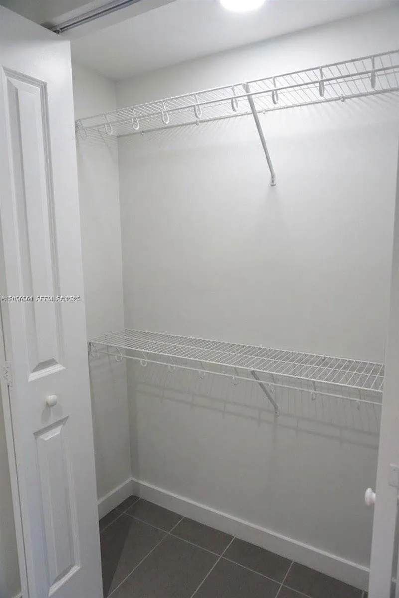 1600 NE 1st Ave #1502 Miami, FL 33132
