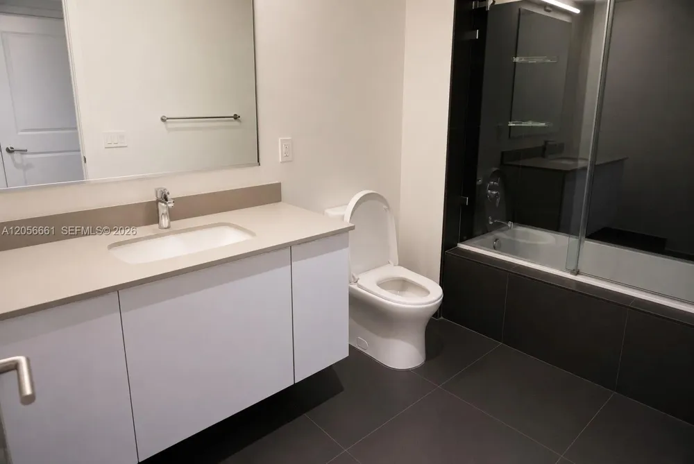 1600 NE 1st Ave #1502 Miami, FL 33132