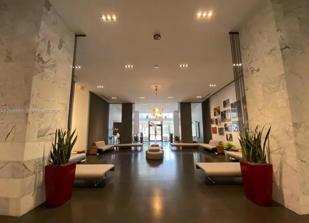 1600 NE 1st Ave #1502 Miami, FL 33132