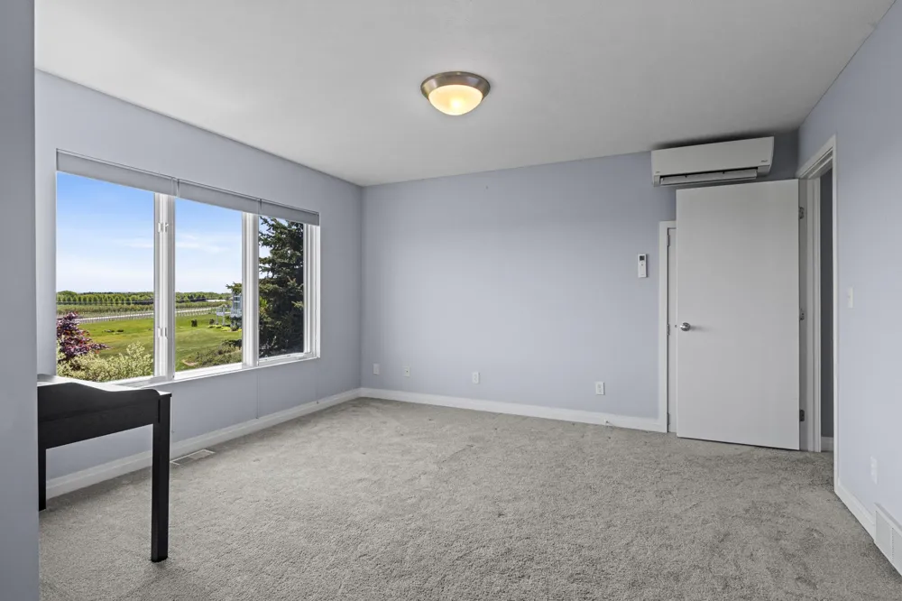 7852 Underwood Ridge Peninsula Township, MI 49686