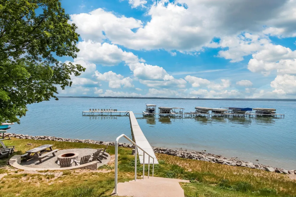 7852 Underwood Ridge Peninsula Township, MI 49686