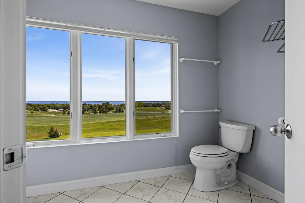 7852 Underwood Ridge Peninsula Township, MI 49686