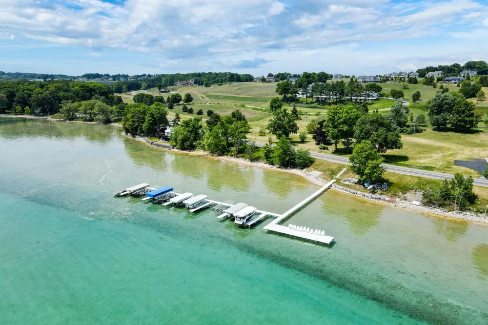 7852 Underwood Ridge Peninsula Township, MI 49686