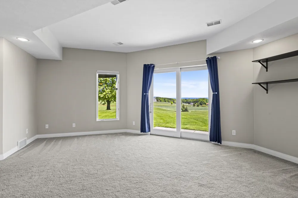 7852 Underwood Ridge Peninsula Township, MI 49686