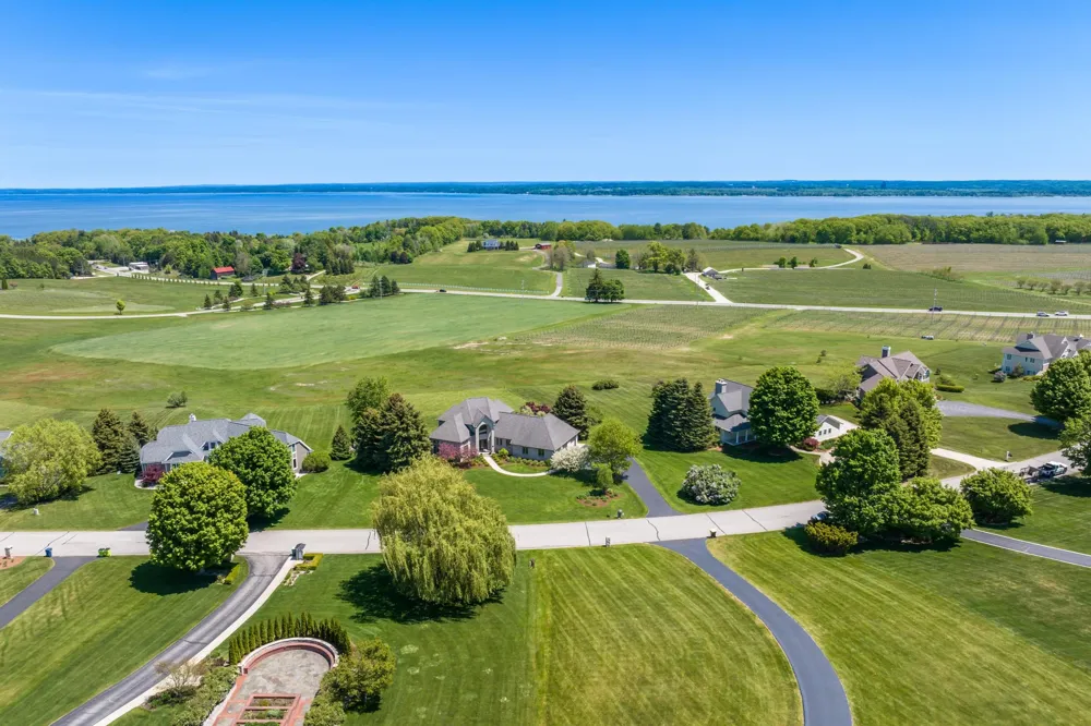 7852 Underwood Ridge Peninsula Township, MI 49686