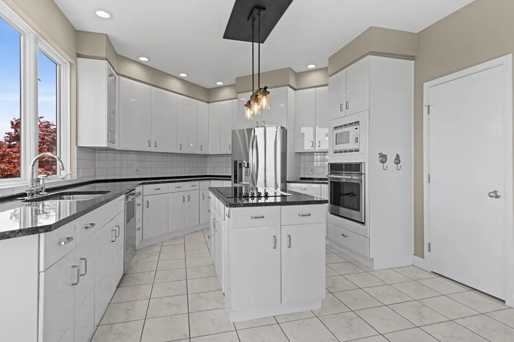 7852 Underwood Ridge Peninsula Township, MI 49686