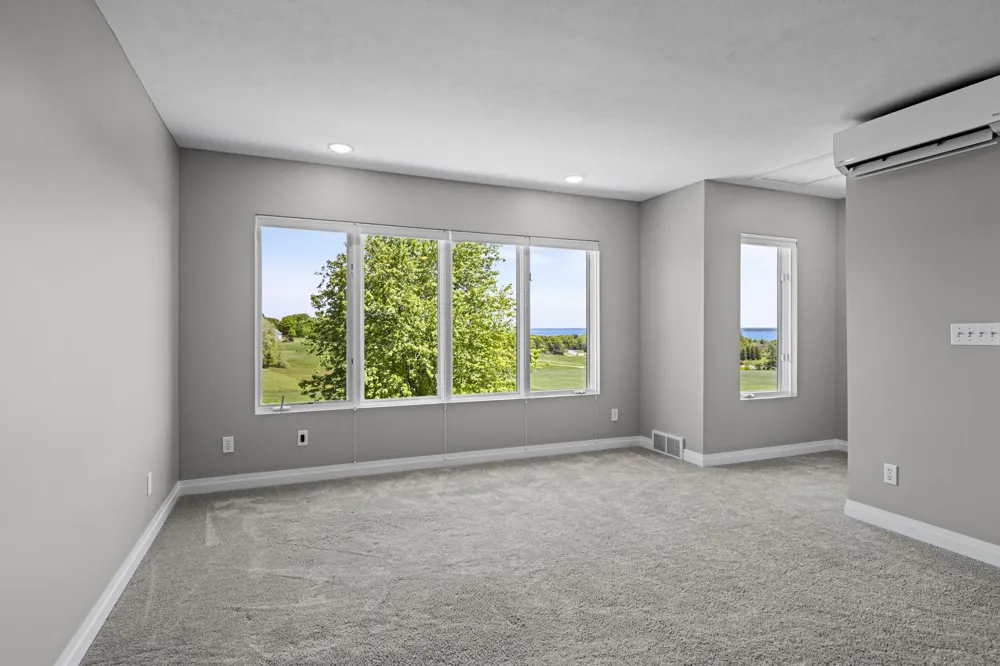 7852 Underwood Ridge Peninsula Township, MI 49686