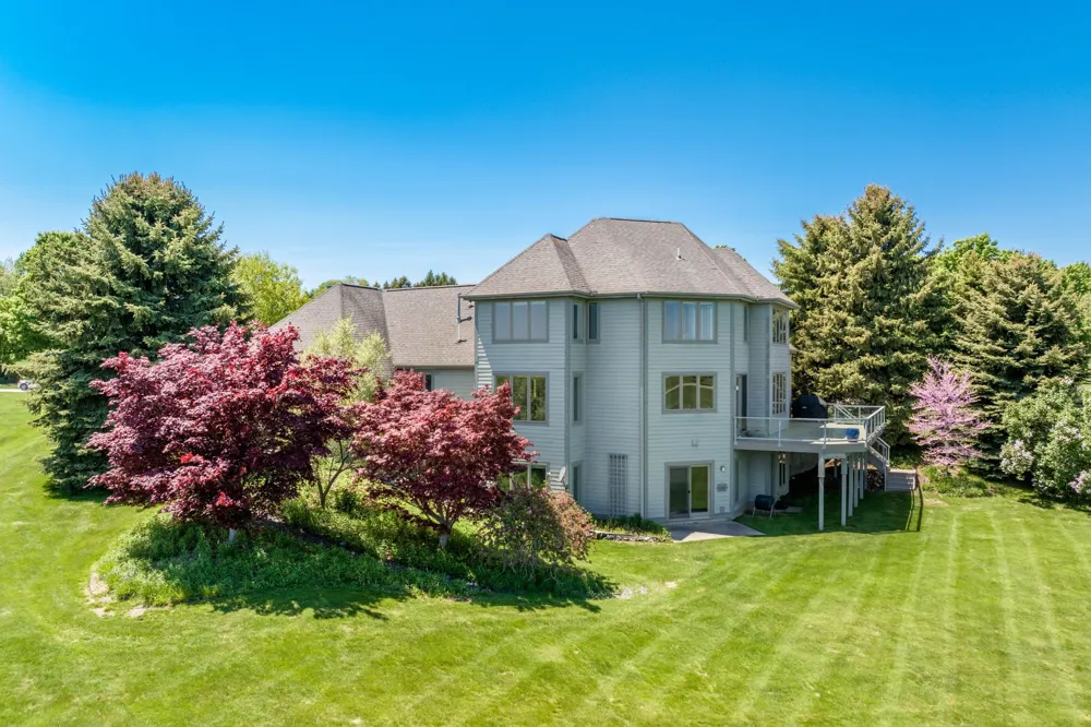 7852 Underwood Ridge Peninsula Township, MI 49686