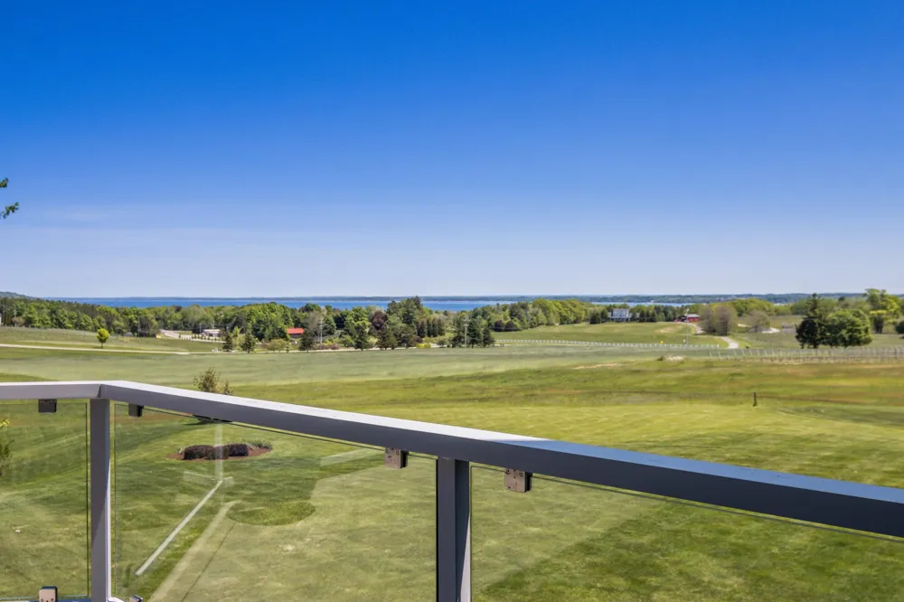 7852 Underwood Ridge Peninsula Township, MI 49686