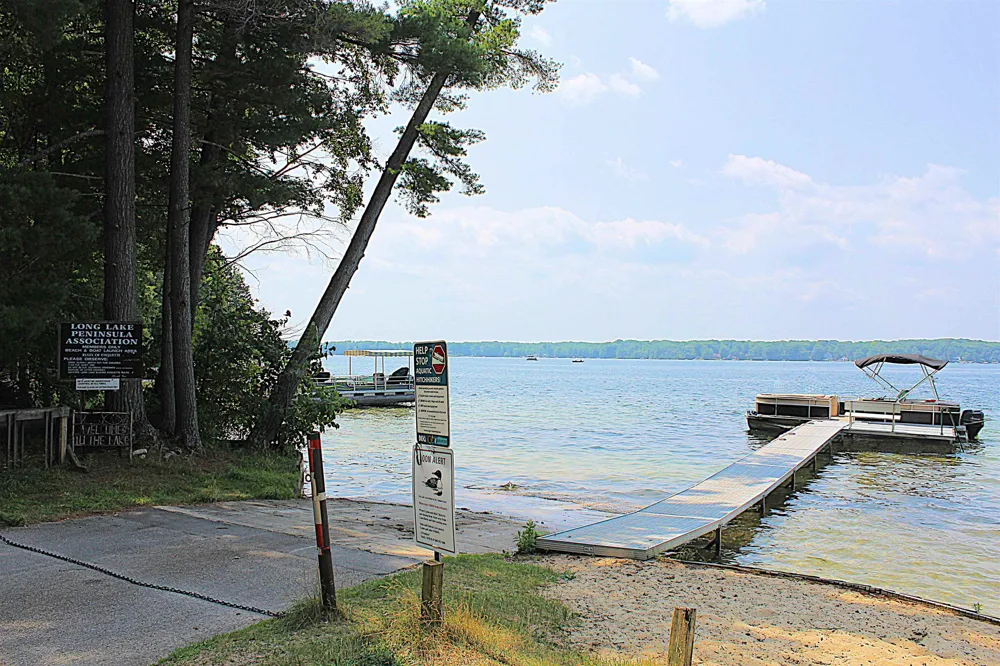 8131 Hillside Drive Long Lake Township, MI 49685