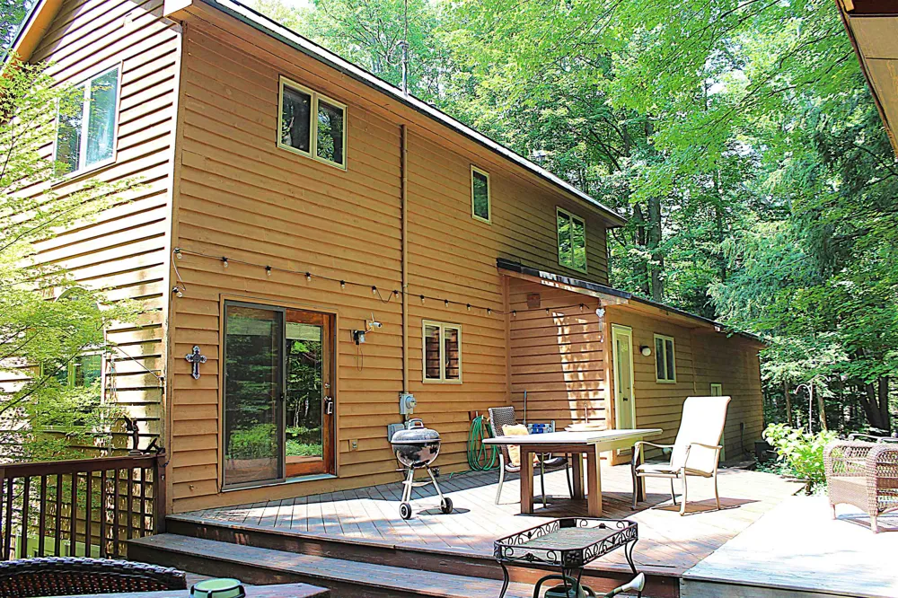 8131 Hillside Drive Long Lake Township, MI 49685