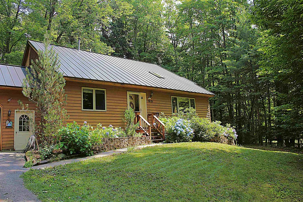 8131 Hillside Drive Long Lake Township, MI 49685