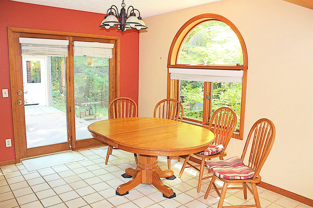 8131 Hillside Drive Long Lake Township, MI 49685