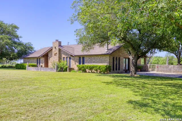 1016 COUNTY ROAD 373 Uvalde, TX 78801