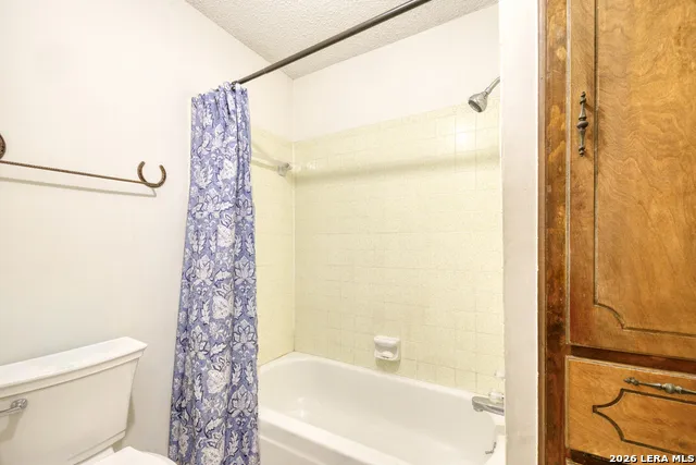 1016 COUNTY ROAD 373 Uvalde, TX 78801