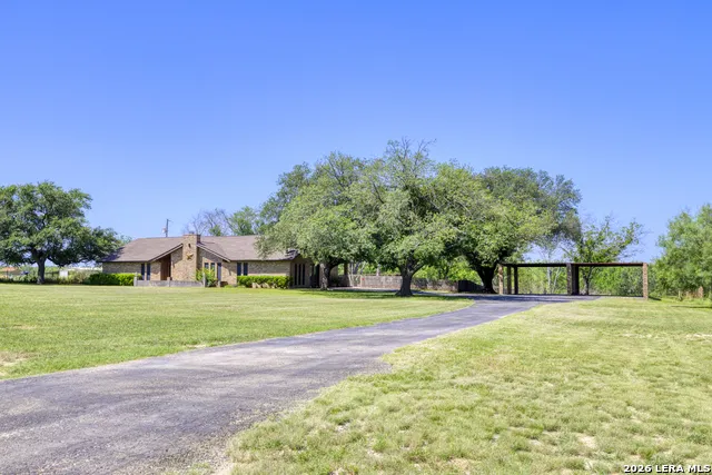 1016 COUNTY ROAD 373 Uvalde, TX 78801
