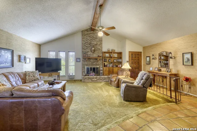 1016 COUNTY ROAD 373 Uvalde, TX 78801